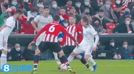 阿斯报预测巴萨首发：克里斯滕森左边卫、拉菲左路、莱万突前