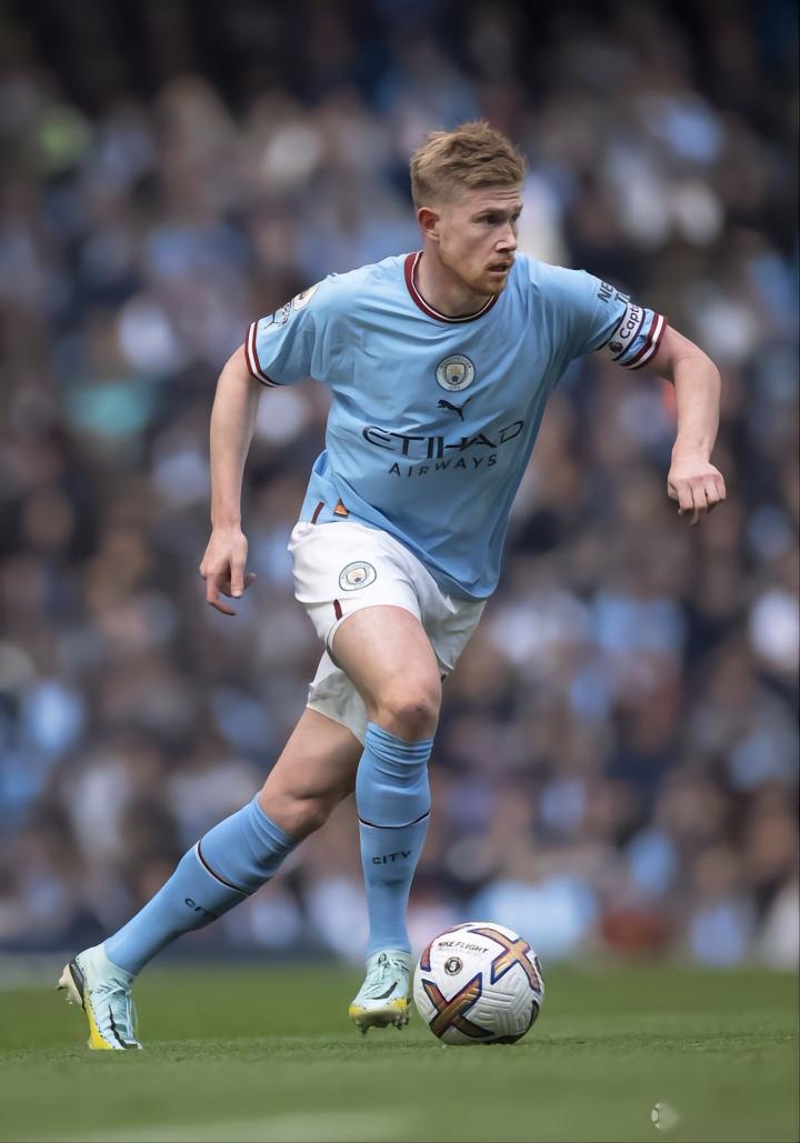 足球中超球员获选月最佳，数据联盟第一